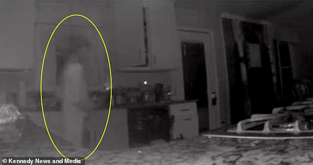 Imagen de fantasma fue captada por cámara de seguridad